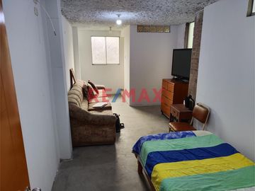 VENTA DE CASA EN AV. GRAU - CERCA HOSPITAL 2 DE MAYO