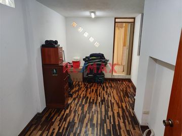 VENTA DE CASA EN AV. GRAU - CERCA HOSPITAL 2 DE MAYO