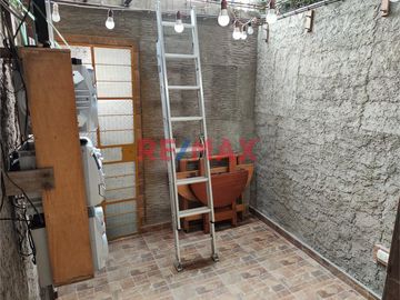 VENTA DE CASA EN AV. GRAU - CERCA HOSPITAL 2 DE MAYO