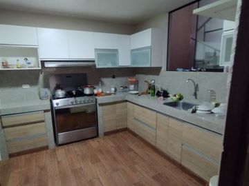 SE VENDE CASA EN VENTANILLA ALTA