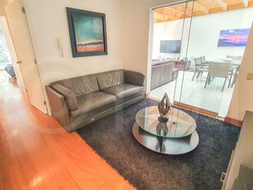 LINDO Y EXCLUSIVO DEPARTAMENTO CON JARDIN Y TERRAZA GOLF LOS INCAS