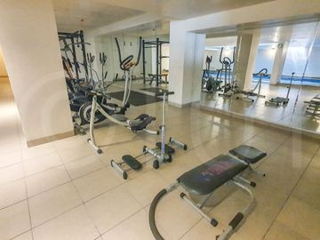 LINDO Y EXCLUSIVO DEPARTAMENTO CON JARDIN Y TERRAZA GOLF LOS INCAS