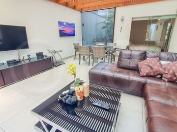 LINDO Y EXCLUSIVO DEPARTAMENTO CON JARDIN Y TERRAZA GOLF LOS INCAS
