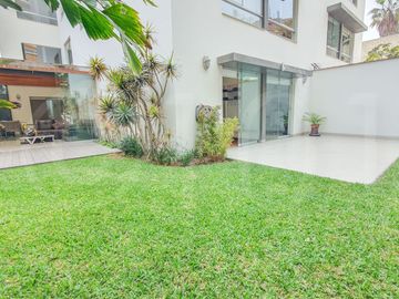 LINDO Y EXCLUSIVO DEPARTAMENTO CON JARDIN Y TERRAZA GOLF LOS INCAS