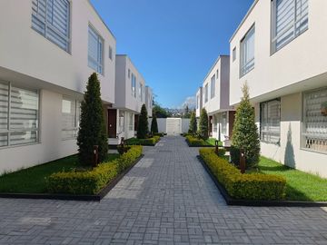 Casa 3d en venta - Pomasqui