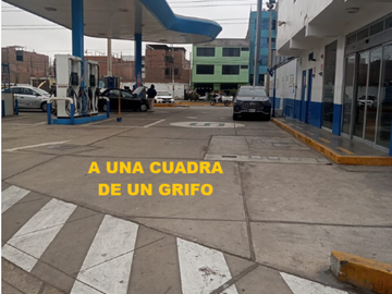 Venta de Amplia Casa De Dos Pisos En San Martin De Porres – a Media Cuadra de Av. Santa Rosa (Zona Comercial)