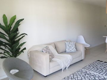SE VENDE DEPARTAMENTO 3 DORMITORIOS, 2 BAÑOS Y ESTACIONAMIENTO