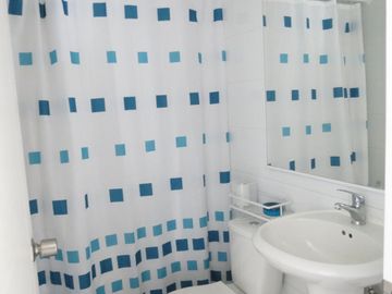 SE VENDE DEPARTAMENTO 3 DORMITORIOS, 2 BAÑOS Y ESTACIONAMIENTO