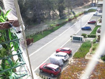SE VENDE DEPARTAMENTO 3 DORMITORIOS, 2 BAÑOS Y ESTACIONAMIENTO