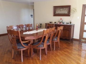 DOS CASAS DE VENTA CUMBAYÁ 1030 m2