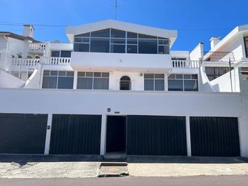 CASA RENTERA EN VENTA EN EL BATAN 3 DEPARTAMENTOS CON LOCAL COMERCIAL