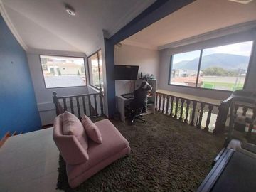 CASA INDEPENDIENTE DE VENTA ARMENIA 1 VALLE DE LOS CHILLOS ZONA SEGURA