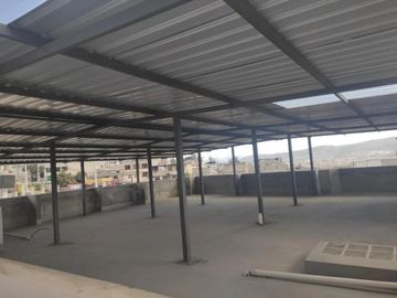 CASA RENTERA EN CALDERON, 5 DPTOS. Y 3 LOCALES SECTOR LUZ Y VIDA