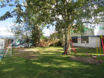 CASA QUINTA INDEPENDIENTE EN EL VALLE DE LOS CHILLOS ZONA SEGURA