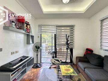 Pre-Owned: 4 Bedrooms House & Lot for Sale