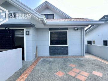 Pre-Owned: 4 Bedrooms House & Lot for Sale