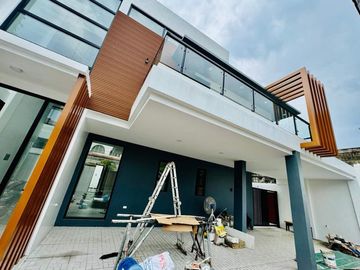Sensational 5 Bedroom 2 storey House and Lot for Sale with Pool in BF Homes, Paranaque City
