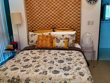 🏢 Gorgeous 2BR Corner Unit for Sale at One Uptown Residences! Enjoy BGC living with maid’s room and premium appliances! 🌇🛋️