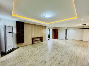 Luxurious 6 Bedroom 2 Storey House and Lot for Sale in Sucat Parañaque City