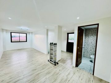 Luxurious 6 Bedroom 2 Storey House and Lot for Sale in Sucat Parañaque City