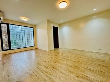Luxurious 6 Bedroom 2 Storey House and Lot for Sale in Sucat Parañaque City