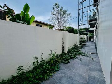 Luxurious 6 Bedroom 2 Storey House and Lot for Sale in Sucat Parañaque City
