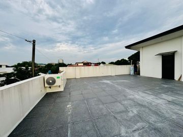 Luxurious 6 Bedroom 2 Storey House and Lot for Sale in Sucat Parañaque City