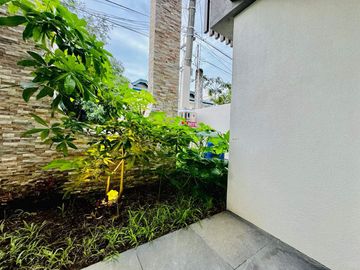Luxurious 6 Bedroom 2 Storey House and Lot for Sale in Sucat Parañaque City