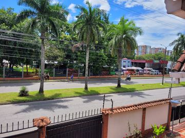 VENDO CASA EN VILLAVICENCIO CONJUNTO QUINTAS DE MORELIA 2 FRENTE AL TERMINAL DE TRANSPORTE