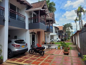 VENDO CASA EN VILLAVICENCIO CONJUNTO QUINTAS DE MORELIA 2 FRENTE AL TERMINAL DE TRANSPORTE