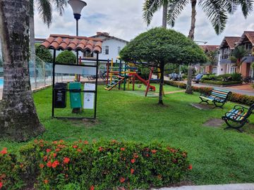 VENDO CASA EN VILLAVICENCIO CONJUNTO QUINTAS DE MORELIA 2 FRENTE AL TERMINAL DE TRANSPORTE