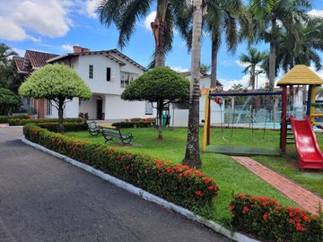 VENDO CASA EN VILLAVICENCIO CONJUNTO QUINTAS DE MORELIA 2 FRENTE AL TERMINAL DE TRANSPORTE