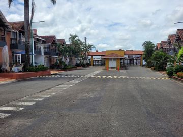 VENDO CASA EN VILLAVICENCIO CONJUNTO QUINTAS DE MORELIA 2 FRENTE AL TERMINAL DE TRANSPORTE