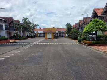 VENDO CASA EN VILLAVICENCIO CONJUNTO QUINTAS DE MORELIA 2 FRENTE AL TERMINAL DE TRANSPORTE