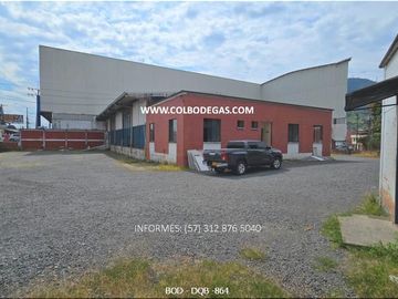 BODEGA EN DOSQUEBRADAS,Bodega con Plataforma de Cross Docking con 18 puertas para agilizar la cadena de suministro.
