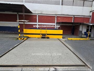 BODEGA EN DOSQUEBRADAS,Bodega con Plataforma de Cross Docking con 18 puertas para agilizar la cadena de suministro.