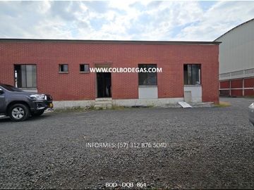 BODEGA EN DOSQUEBRADAS,Bodega con Plataforma de Cross Docking con 18 puertas para agilizar la cadena de suministro.
