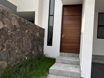 CASAS EN VENTA LOMAS DE LA RIOJA RIVIERA VERACRUZANA | ARLETTE FLORES