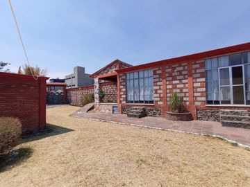 SE VENDE CASA DE OPORTUNIDAD A 10 MIN. DE TLAYACAPAN