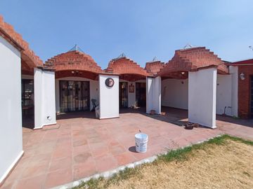 SE VENDE CASA DE OPORTUNIDAD A 10 MIN. DE TLAYACAPAN