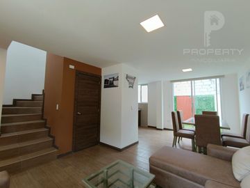 Conocoto 3 dormitorios 2 parqueaderos. Aplica Crédito VIP Casa por estrenar en venta. Valle de los Chillos.