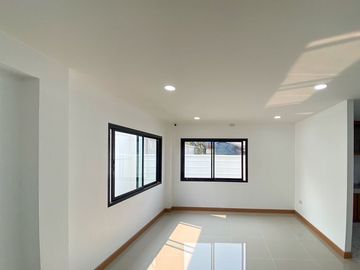 ขายบ้านสร้างใหม่มินิมอลนอร์ดิก หนองผึ้ง-หนองหอย สารภี เชียงใหม่