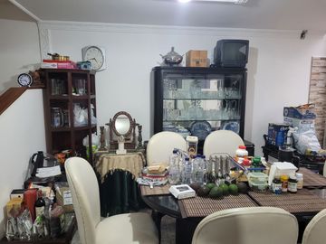 VENDO CASA DE 2 NIVELES EN VILLAVICENCIO EN CONJUNTO DE 8 CASAS BARRIO PANORAMA CERCA AL COMANDO DE POLICIA
