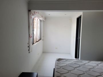 VENDO CASA DE 2 NIVELES EN VILLAVICENCIO EN CONJUNTO DE 8 CASAS BARRIO PANORAMA CERCA AL COMANDO DE POLICIA