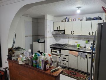 VENDO CASA DE 2 NIVELES EN VILLAVICENCIO EN CONJUNTO DE 8 CASAS BARRIO PANORAMA CERCA AL COMANDO DE POLICIA