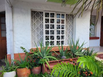 VENDO CASA DE 2 NIVELES EN VILLAVICENCIO EN CONJUNTO DE 8 CASAS BARRIO PANORAMA CERCA AL COMANDO DE POLICIA