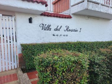 VENDO CASA DE 2 NIVELES EN VILLAVICENCIO EN CONJUNTO DE 8 CASAS BARRIO PANORAMA CERCA AL COMANDO DE POLICIA