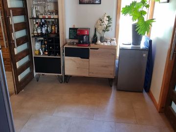 EXCELENTE CASA REMODELADA 4D/2B EN GRAN SITIO DE 3 MIL MTS2