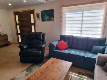 EXCELENTE CASA REMODELADA 4D/2B EN GRAN SITIO DE 3 MIL MTS2