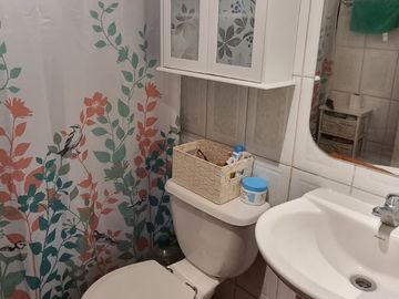 EXCELENTE CASA REMODELADA 4D/2B EN GRAN SITIO DE 3 MIL MTS2